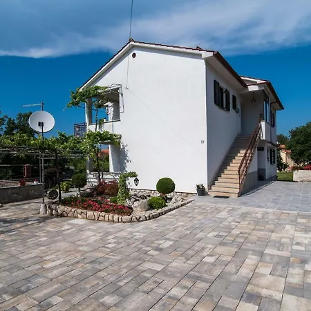 Marija & Anton Apartman *