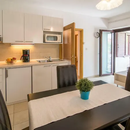 Marija & Anton Malinska