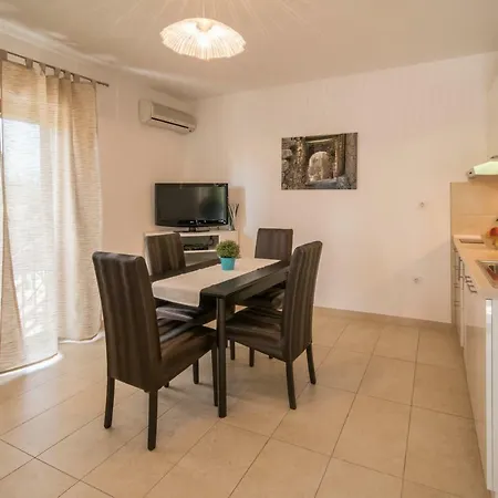 Lejlighed Marija & Anton Malinska